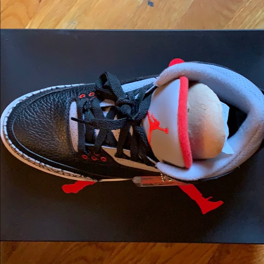 NIKE Air Jordan 3 Retro OG - Picture 4 of 4
